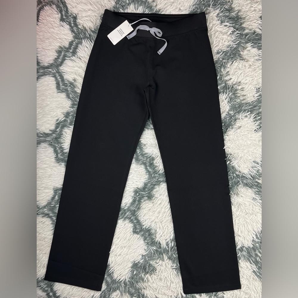 Figs NWT Women’s Livingston Basic Scrub Pants Size Small Black